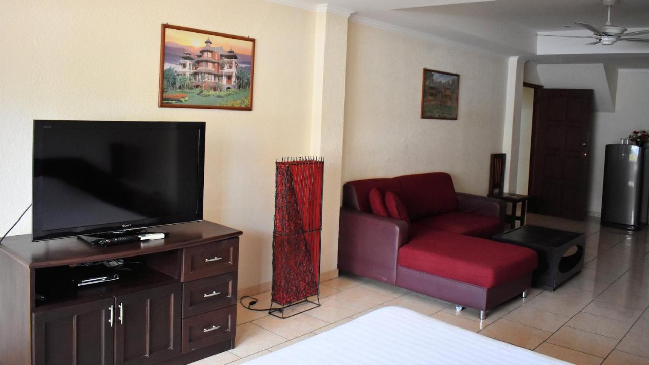 Klein Heidelberg Guesthouse Pattaya Esterno foto