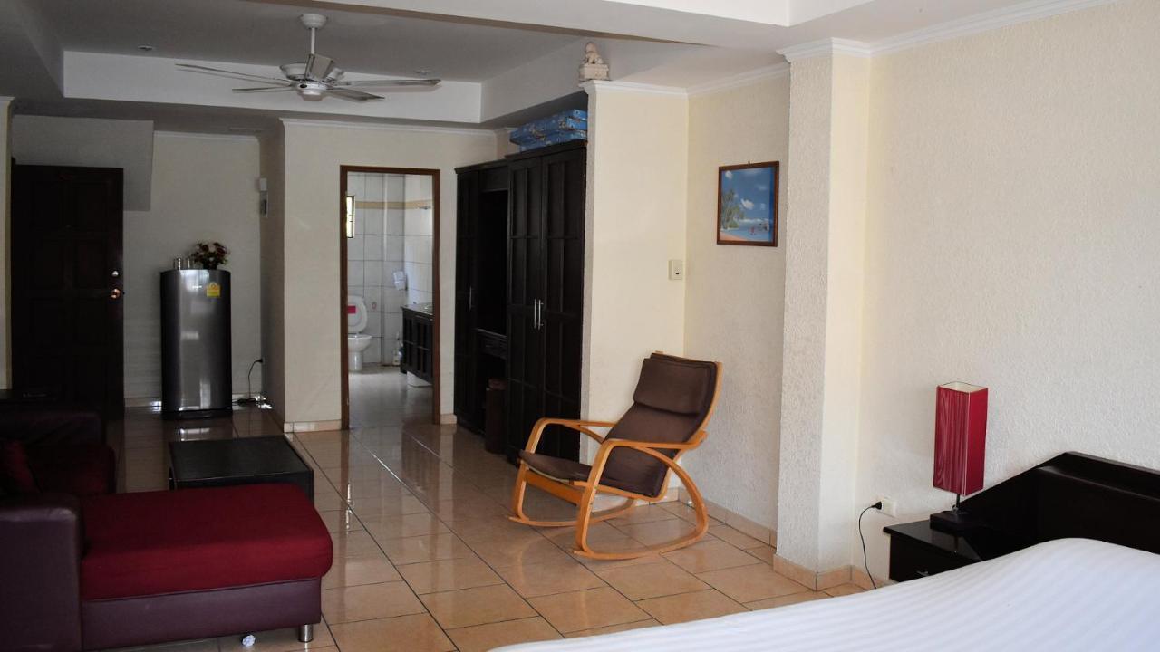 Klein Heidelberg Guesthouse Pattaya Esterno foto
