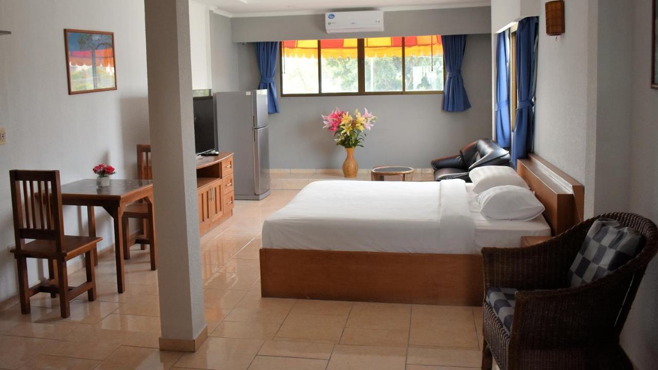 Klein Heidelberg Guesthouse Pattaya Esterno foto