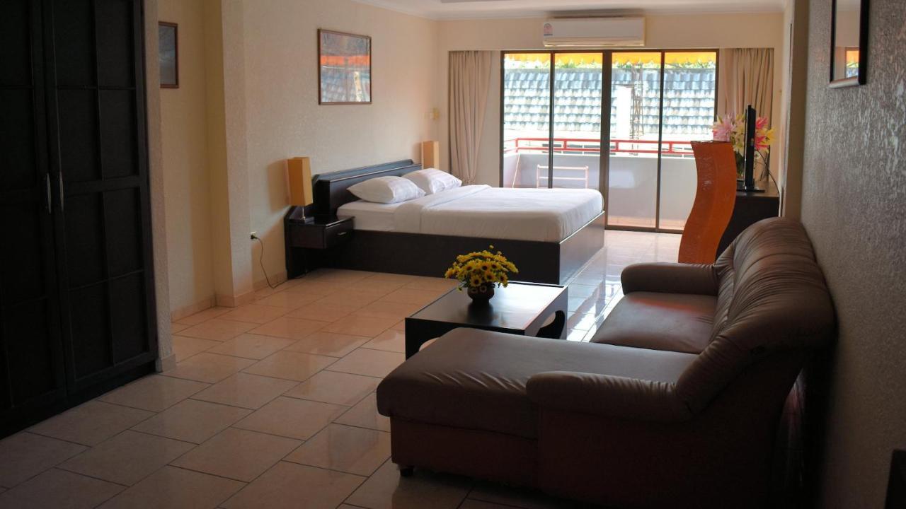 Klein Heidelberg Guesthouse Pattaya Esterno foto